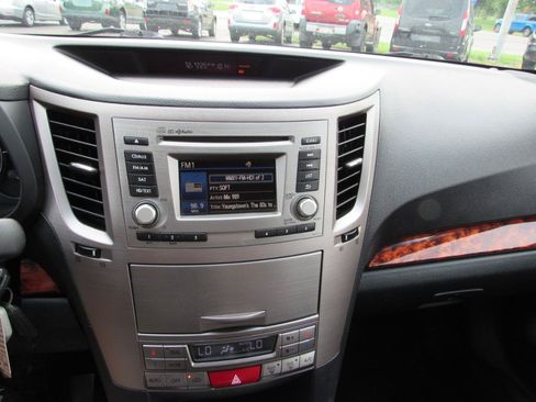 Used 2012 Subaru Legacy 3.6R Limited w/ Popular Pkg 2 AWD/4WD image 18