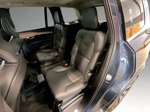 Certified 2025 Volvo XC90 B6 Plus w/ Protection Package AWD/4WD image 23