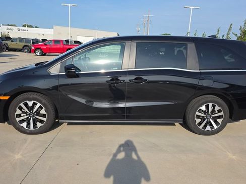 Used 2025 Honda Odyssey EX-L image 2