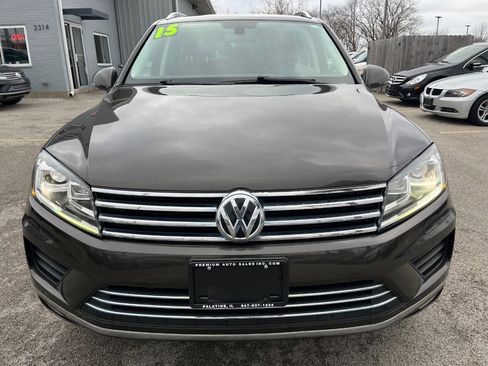 Used 2015 Volkswagen Touareg TDI image 9