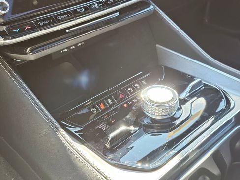 New 2025 Jeep Wagoneer Series II image 22