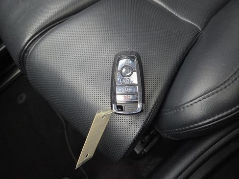 Used 2024 Lincoln Navigator Premiere image 43