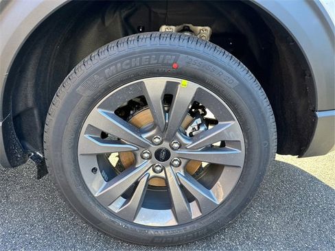 New 2026 Ford Explorer Active image 14