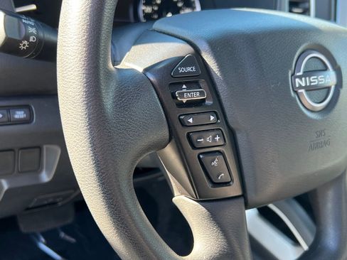 Used 2023 Nissan Frontier SV image 22