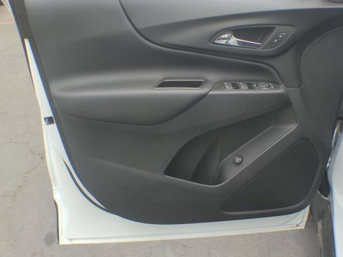 Used 2023 Chevrolet Equinox LT FWD image 22