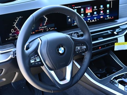 New 2026 BMW X5 xDrive40i w/ Premium Package image 13