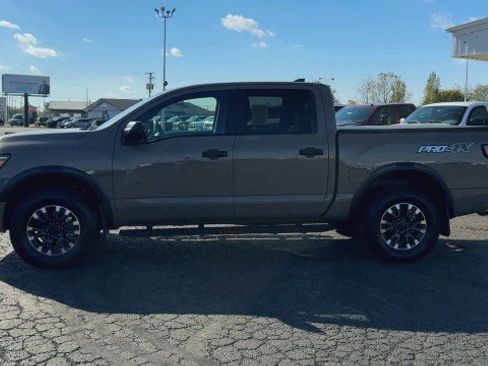 Used 2024 Nissan Titan PRO-4X w/ Pro-4x Utility Package image 5