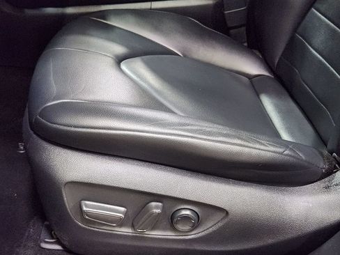Used 2021 Toyota Highlander XLE FWD image 45
