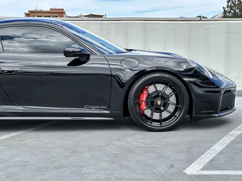 Certified 2026 Porsche 911 Carrera GTS RWD image 32