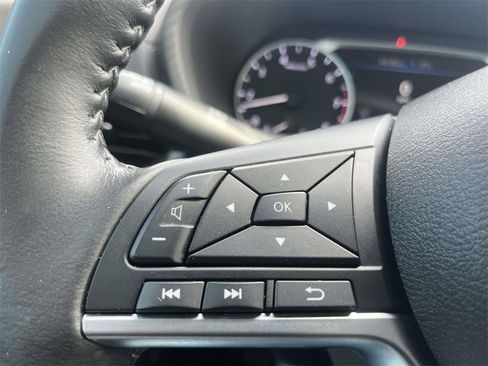 Used 2022 Nissan Sentra SV w/ Trunk Package image 17