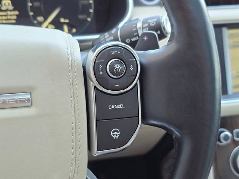 Used 2016 Land Rover Range Rover HSE image 20