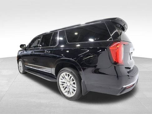 Certified 2023 GMC Yukon XL SLT image 2