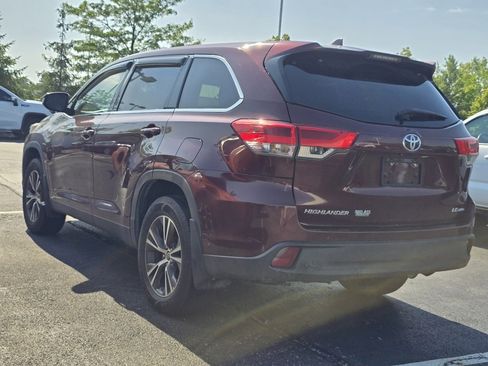Certified 2019 Toyota Highlander Plus AWD/4WD image 5