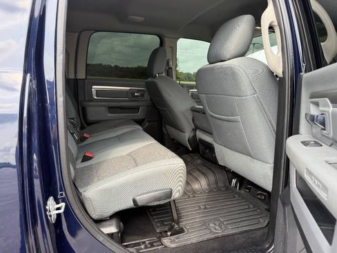 Used 2015 RAM 2500 SLT w/ Snow Chief Group AWD/4WD image 14