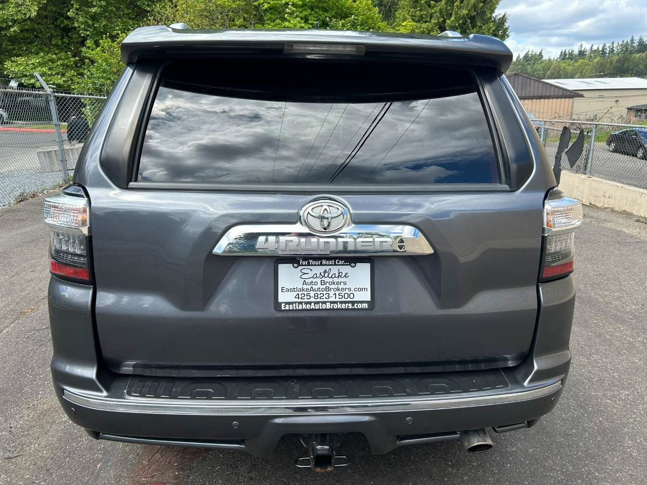 Used 2015 Toyota 4Runner Limited w/ Convenience Package AWD/4WD image 6