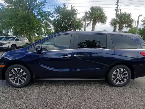 Used 2023 Honda Odyssey EX-L image 5