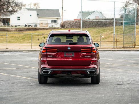 Used 2024 BMW X5 xDrive40i w/ M Sport Package image 6