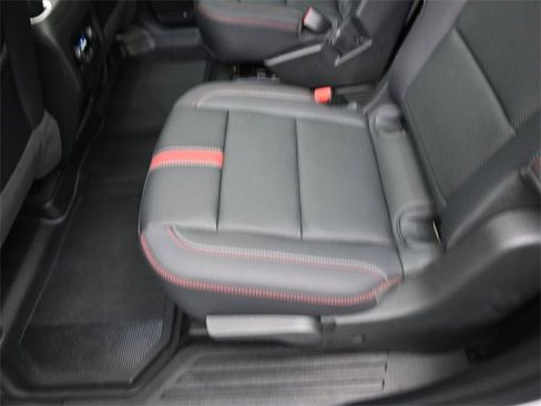 Used 2024 Chevrolet Traverse RS w/ LPO, Floor Liner Package image 22