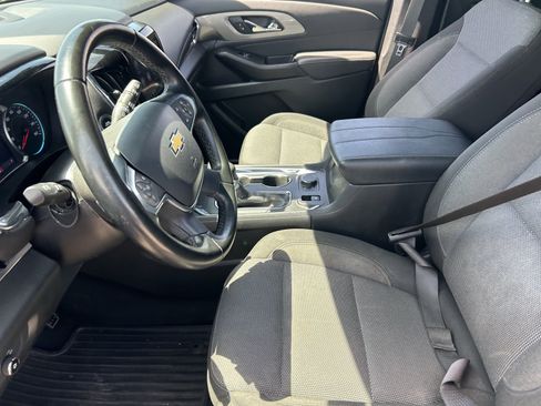 Used 2023 Chevrolet Traverse LT FWD image 15