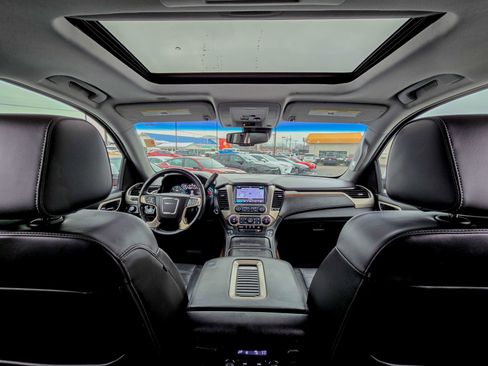 Used 2018 GMC Yukon Denali w/ Open Road Package image 2