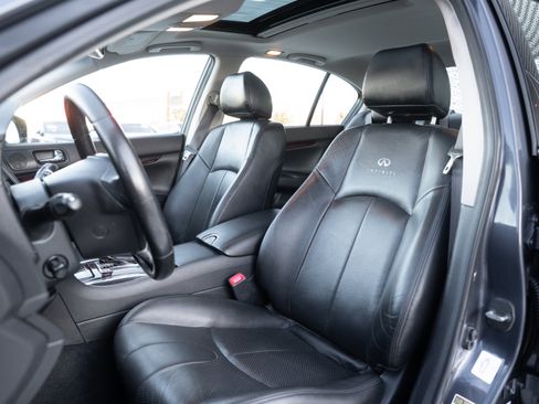 Used 2011 INFINITI G37 Journey w/ Premium Pkg image 19