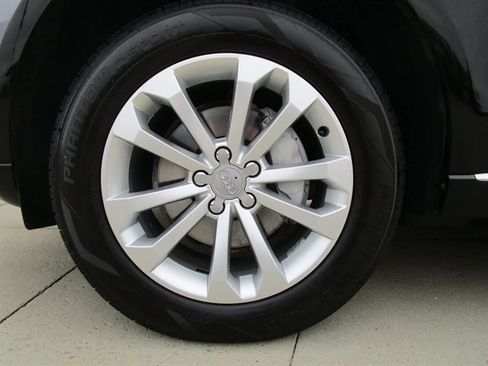 Used 2017 Audi Q5 2.0T Premium image 19