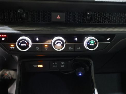 Used 2025 Honda CR-V EX image 28