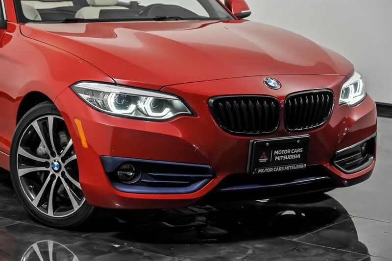 Used 2021 BMW 230i xDrive Convertible w/ Premium Package AWD/4WD image 2