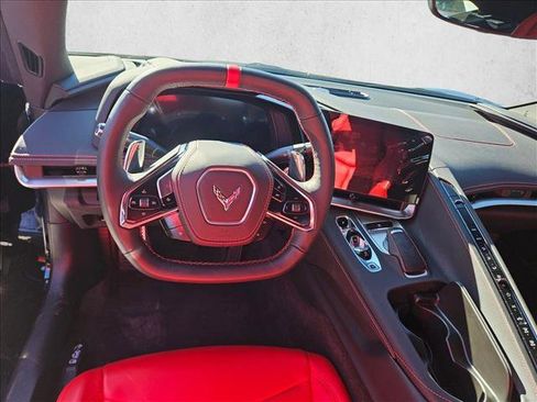 Used 2025 Chevrolet Corvette Stingray Coupe w/ 1LT image 14