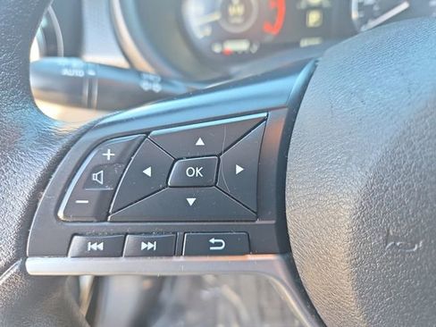 Used 2023 Nissan Kicks SV image 19
