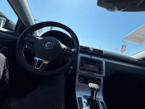 Used 2011 Volkswagen CC Sport FWD image 6