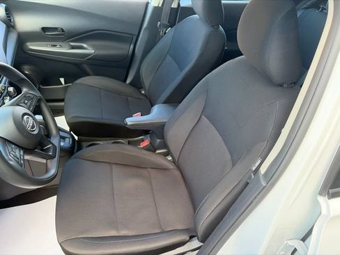 Used 2025 Nissan Kicks Play S FWD image 7