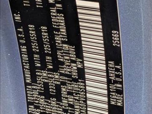 Used 2023 Toyota Corolla Cross XLE image 24