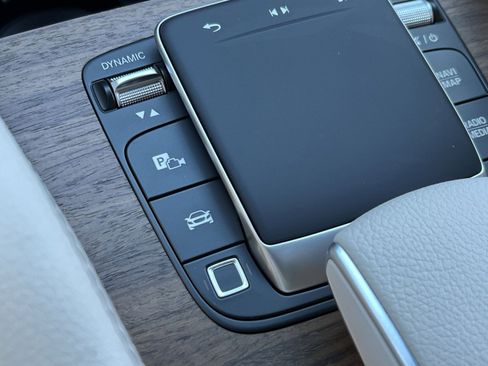 New 2026 Mercedes-Benz GLE 580 4MATIC image 33