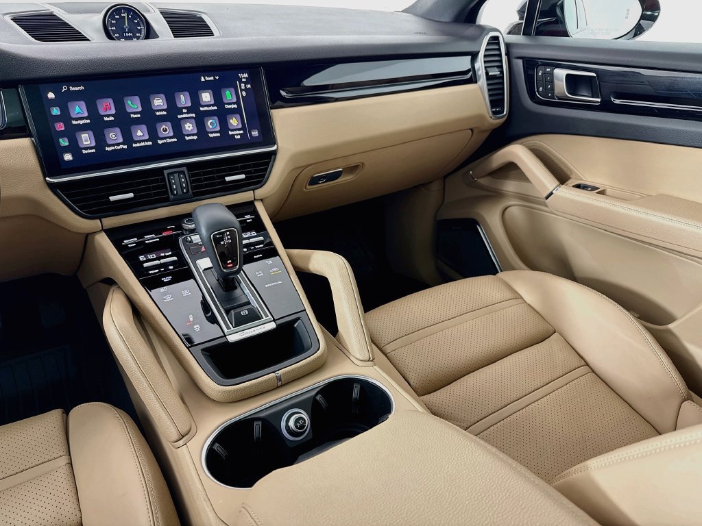Certified 2023 Porsche Cayenne Coupe AWD/4WD image 26