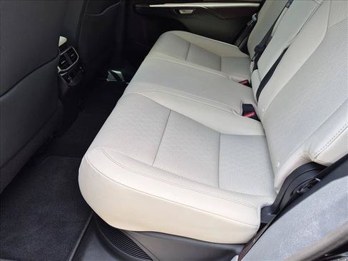 New 2026 Lexus RX 350h AWD/4WD image 15