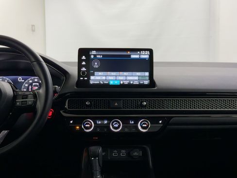 Certified 2024 Honda Civic Sport Touring image 29