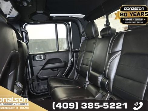 Used 2023 Jeep Gladiator Overland w/ Popular Equipment Package AWD/4WD image 11