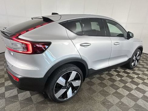 Used 2023 Volvo C40 P8 Recharge Ultimate AWD/4WD image 2