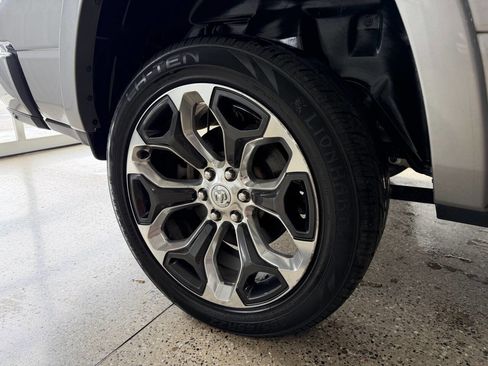 Used 2022 RAM 1500 Limited image 8