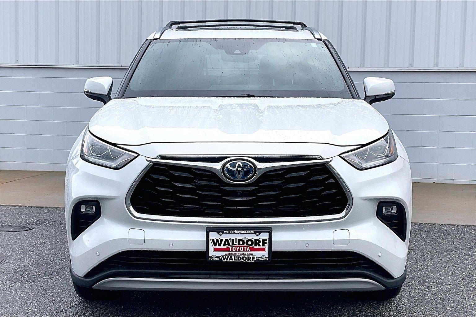 Used 2022 Toyota Highlander Platinum AWD/4WD image 3