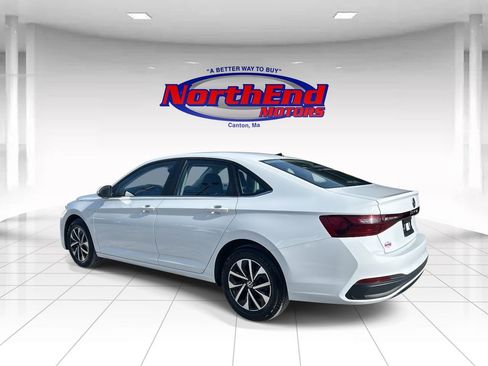 Used 2025 Volkswagen Jetta S image 5