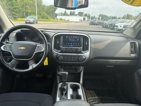 Used 2018 Chevrolet Colorado LT AWD/4WD image 15