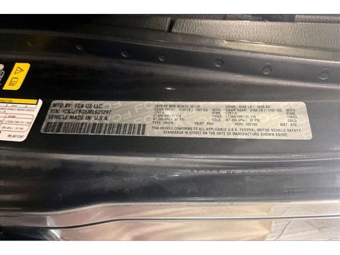 Used 2021 Jeep Gladiator Rubicon w/ Cold Weather Group image 34