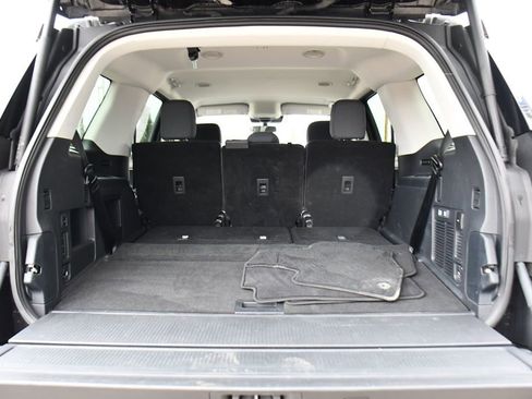 Used 2025 Ford Expedition Active AWD/4WD image 18
