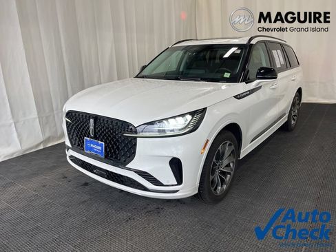 Used 2025 Lincoln Aviator AWD w/ Jet Appearance Package image 1