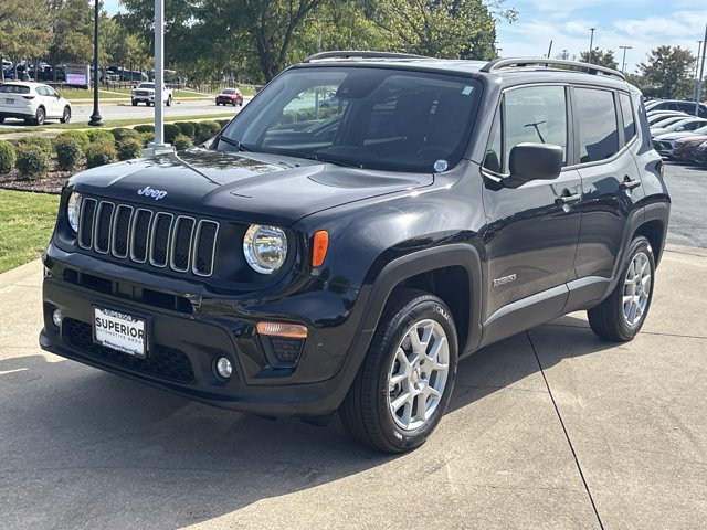 Used 2022 Jeep Renegade Latitude AWD/4WD image 11