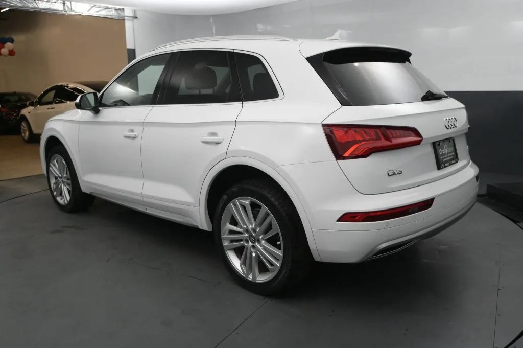 Used 2018 Audi Q5 Prestige w/ Prestige Package AWD/4WD image 3