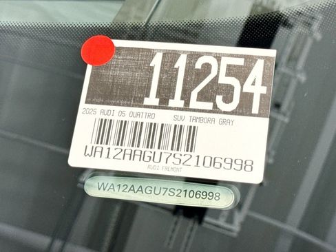 New 2025 Audi Q5 Premium Plus image 9