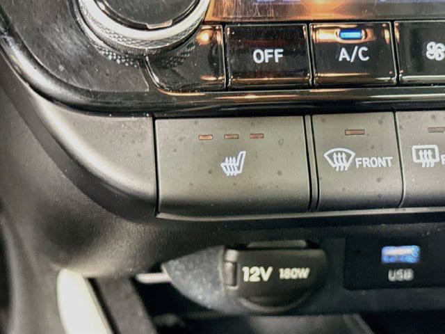 Used 2025 Hyundai Elantra Limited FWD image 21